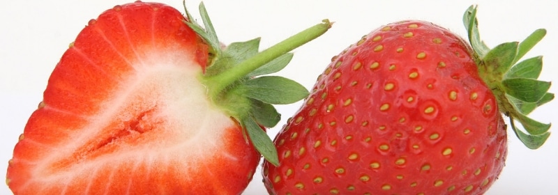 strawberry cut in half which can trigger oxalate sensitivity